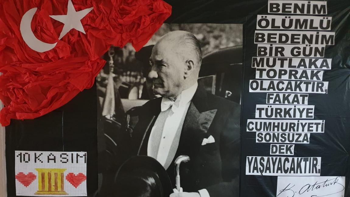 10 kasım Atatürk' Anma Haftaasında okulumuz